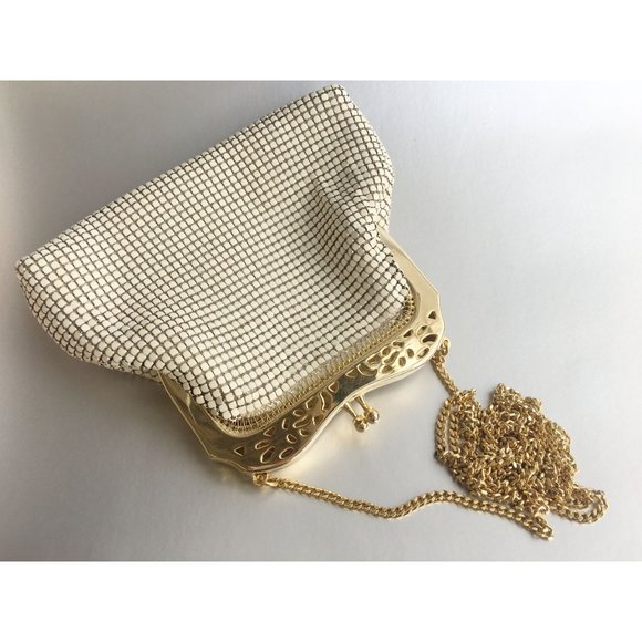 White Metal Mesh Bag Small Purse Vintage Accessory Pretty Gift - Picture 2 of 7